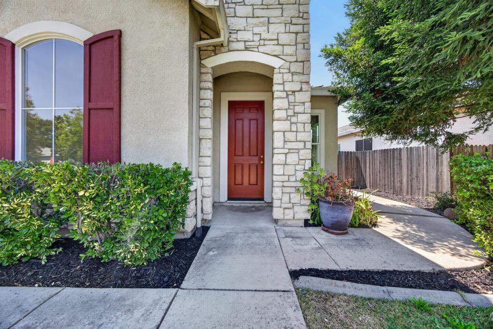 5767 Bridgecross Drive