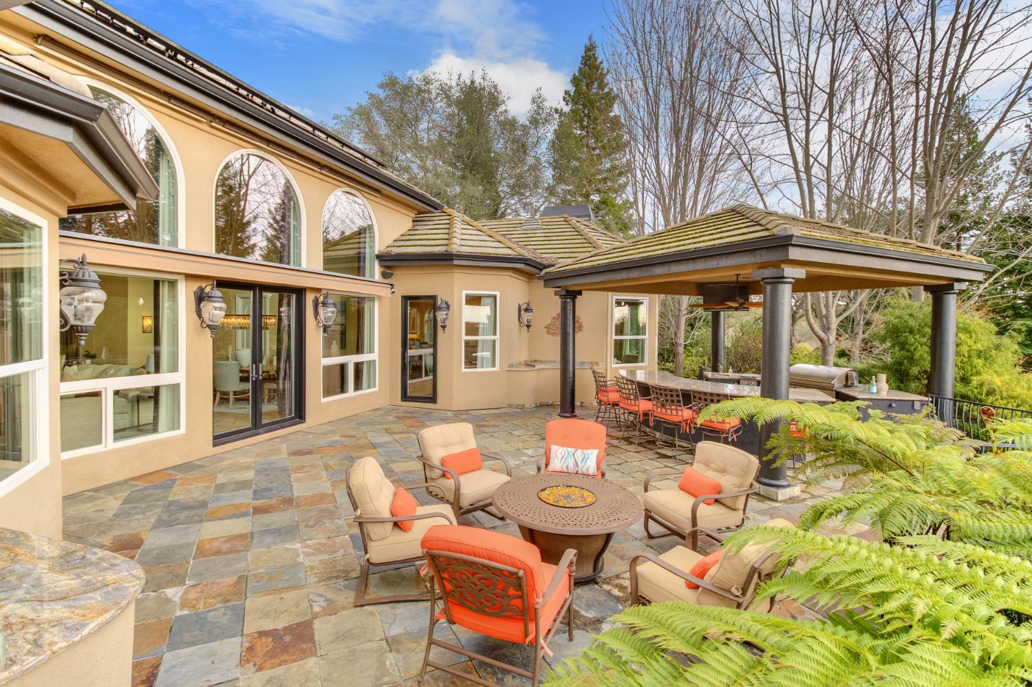 6272 Calle Montalvo
