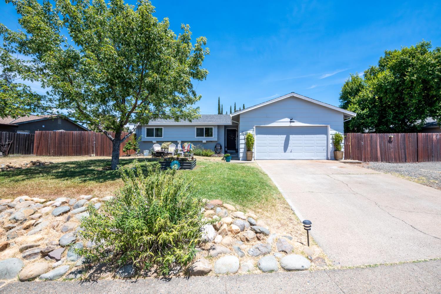 9625 Snowberry Way