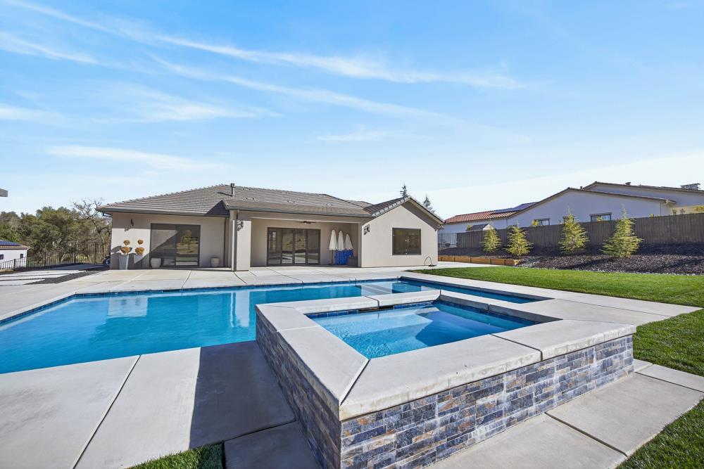 3360 Cherokee Trail
