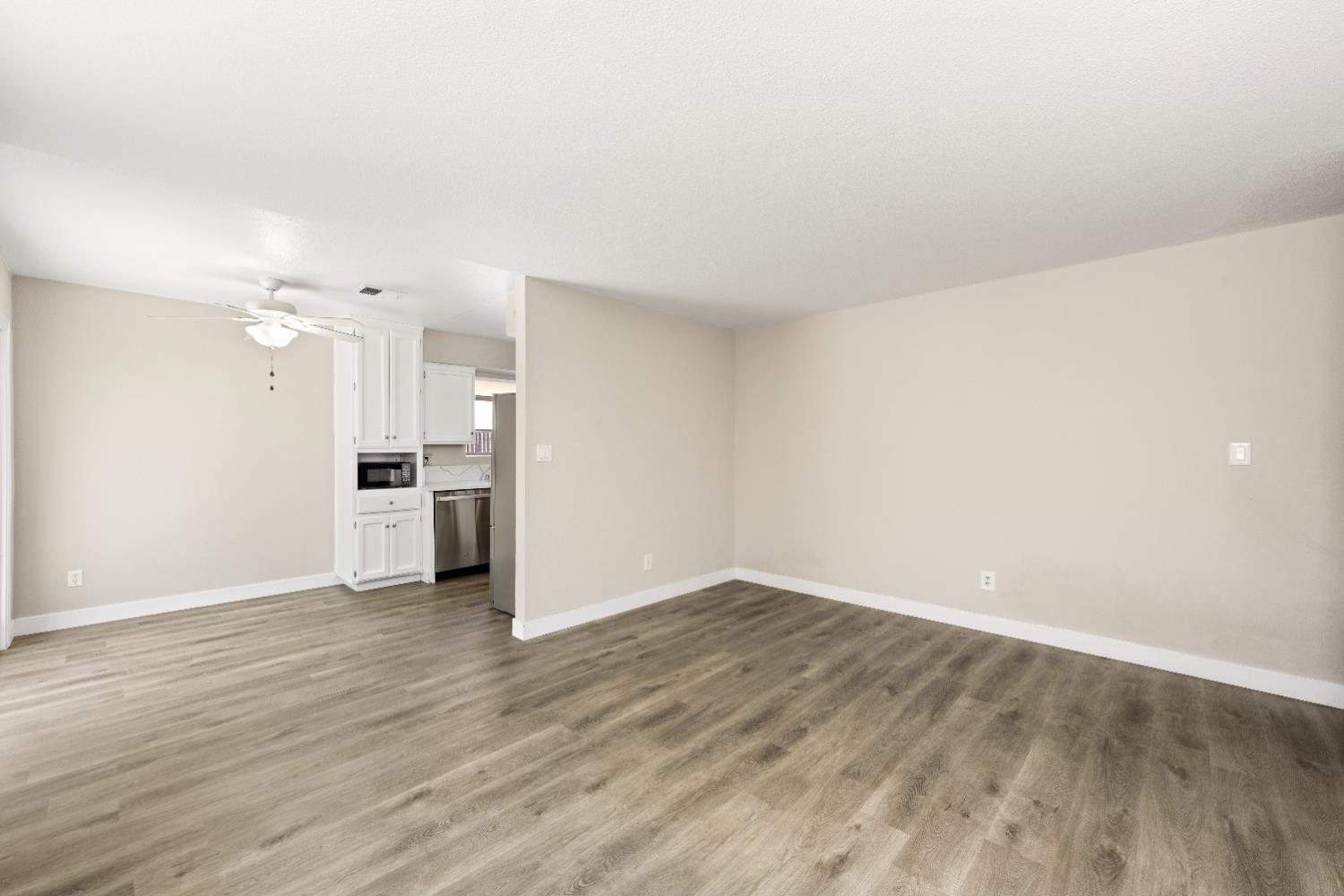 9847 Beachwood Drive