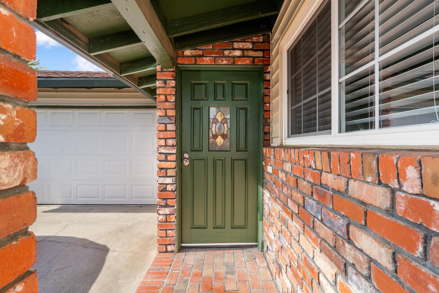 6225 Shenandoah Drive