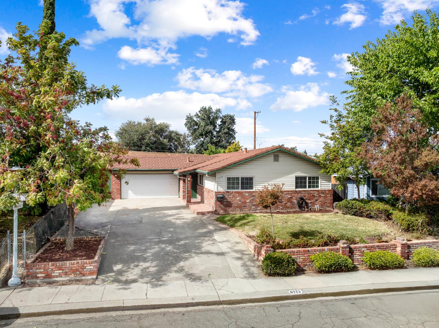 6225 Shenandoah Drive