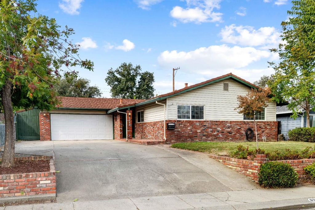 Photo of 6225 Shenandoah Drive, Sacramento, CA 95841 (MLS # 225134817)