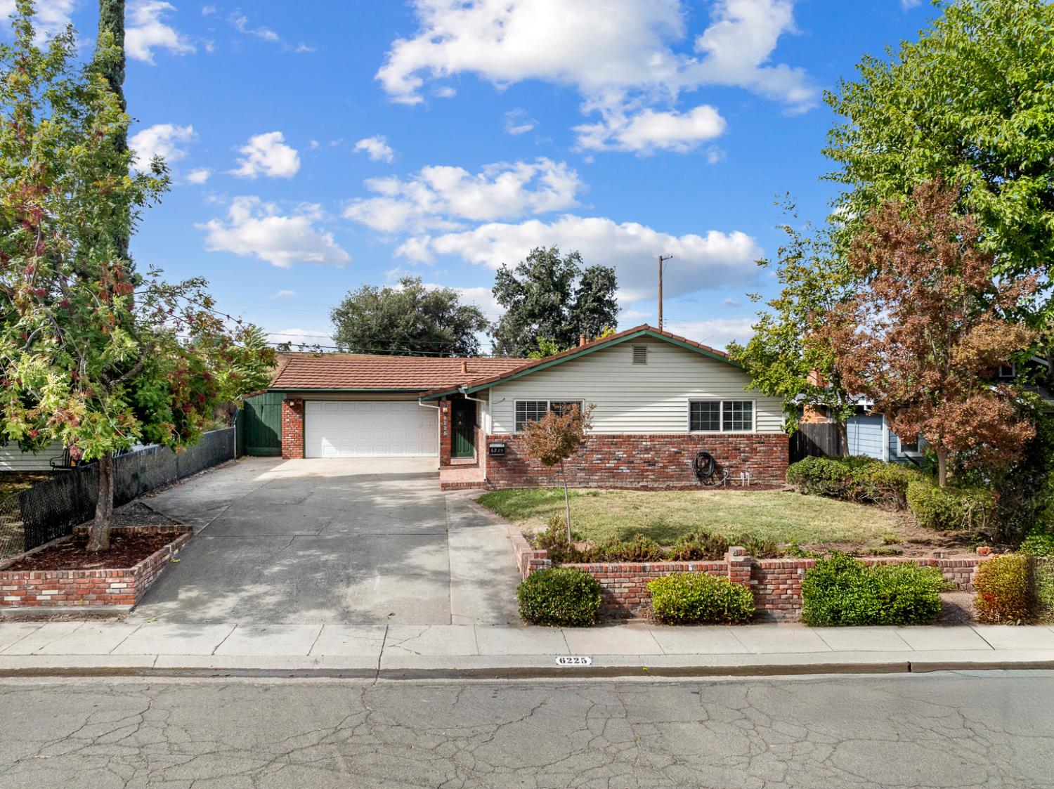 6225 Shenandoah Drive