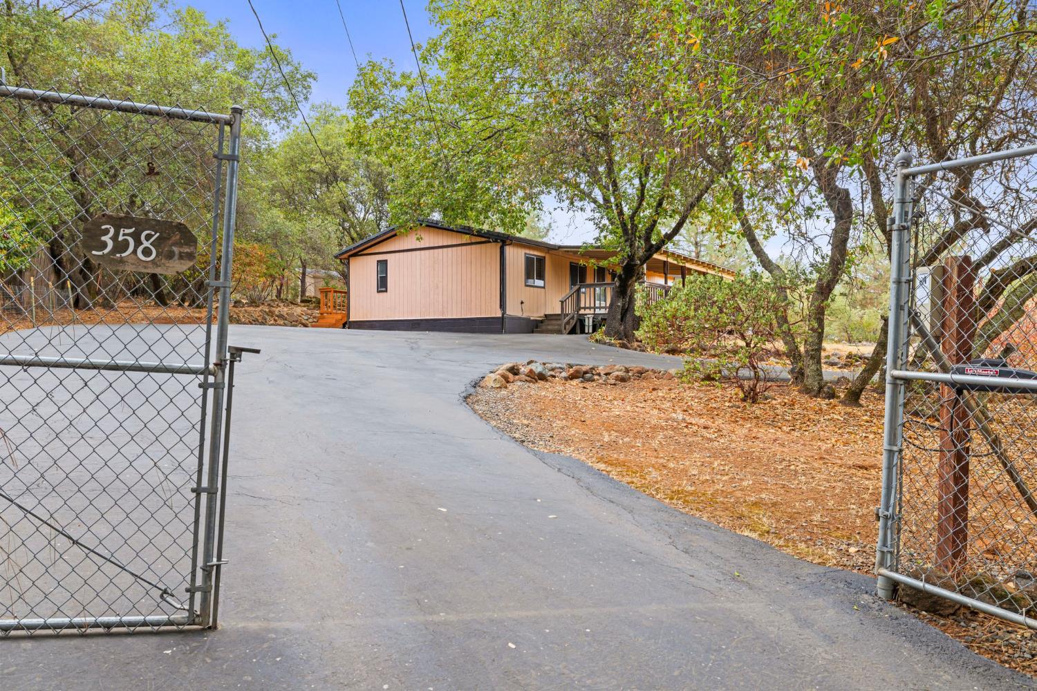 3586 Hilton Way