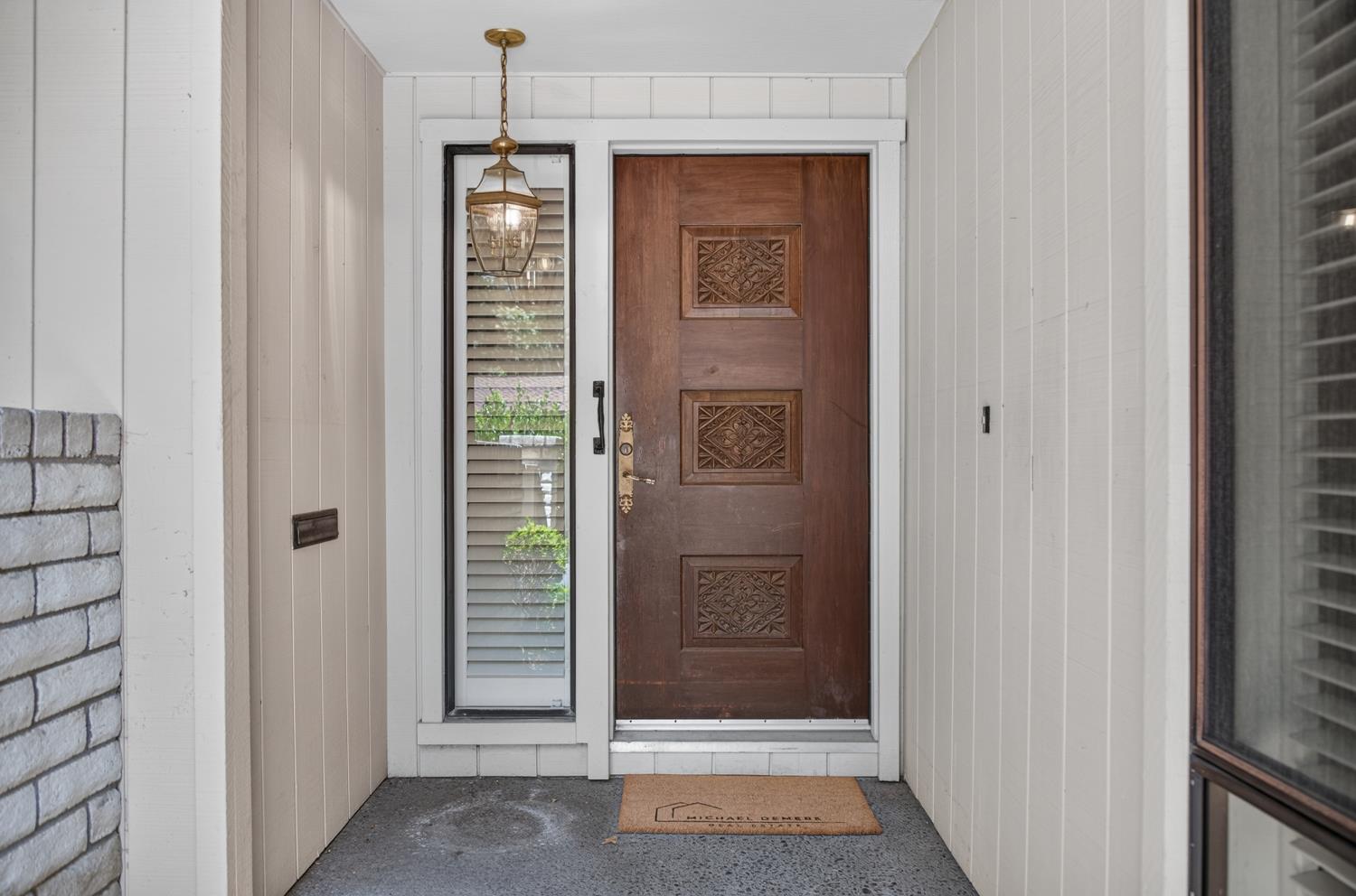 1128 Commons Drive