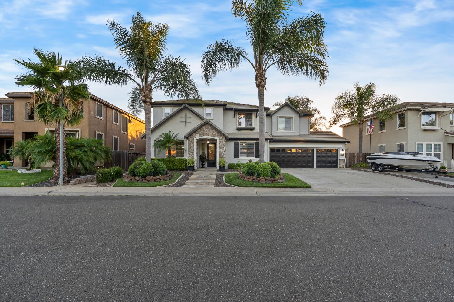 552 Denier Court