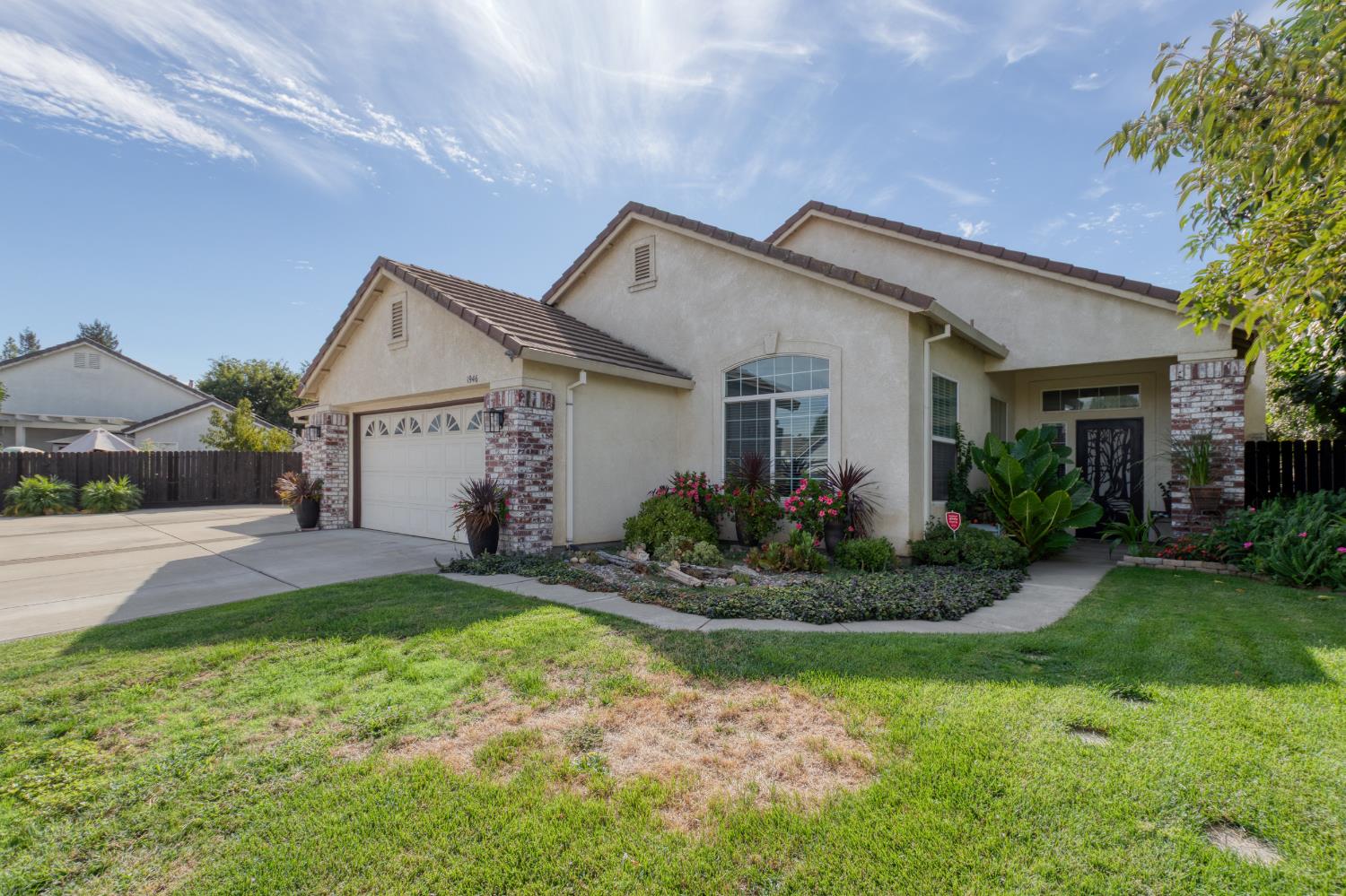 1946 Giuliano Way