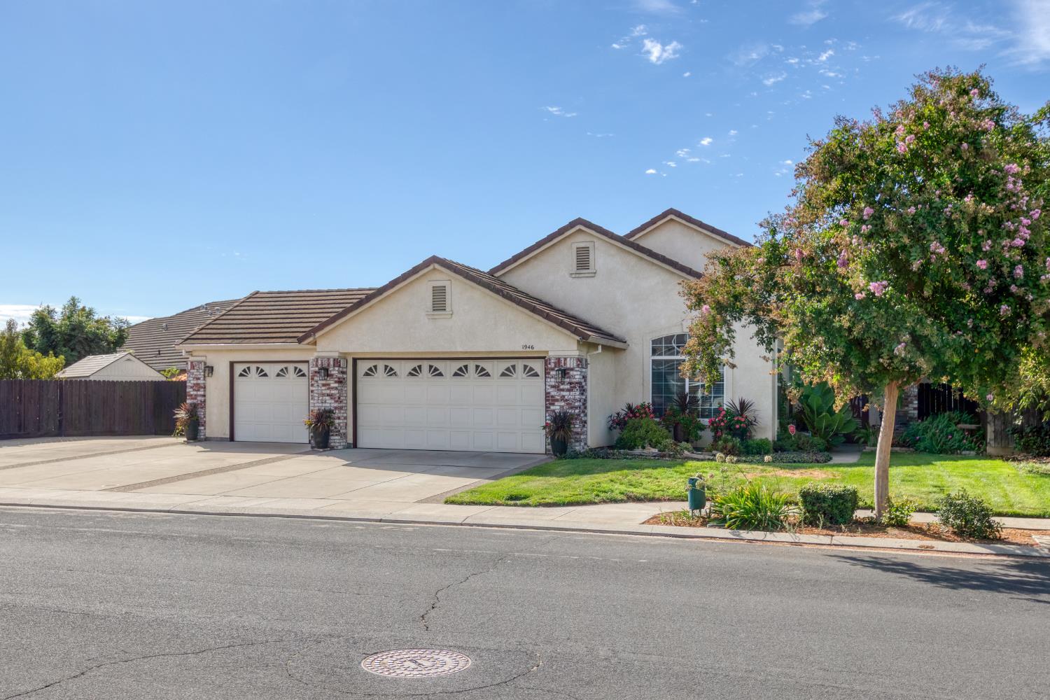 1946 Giuliano Way