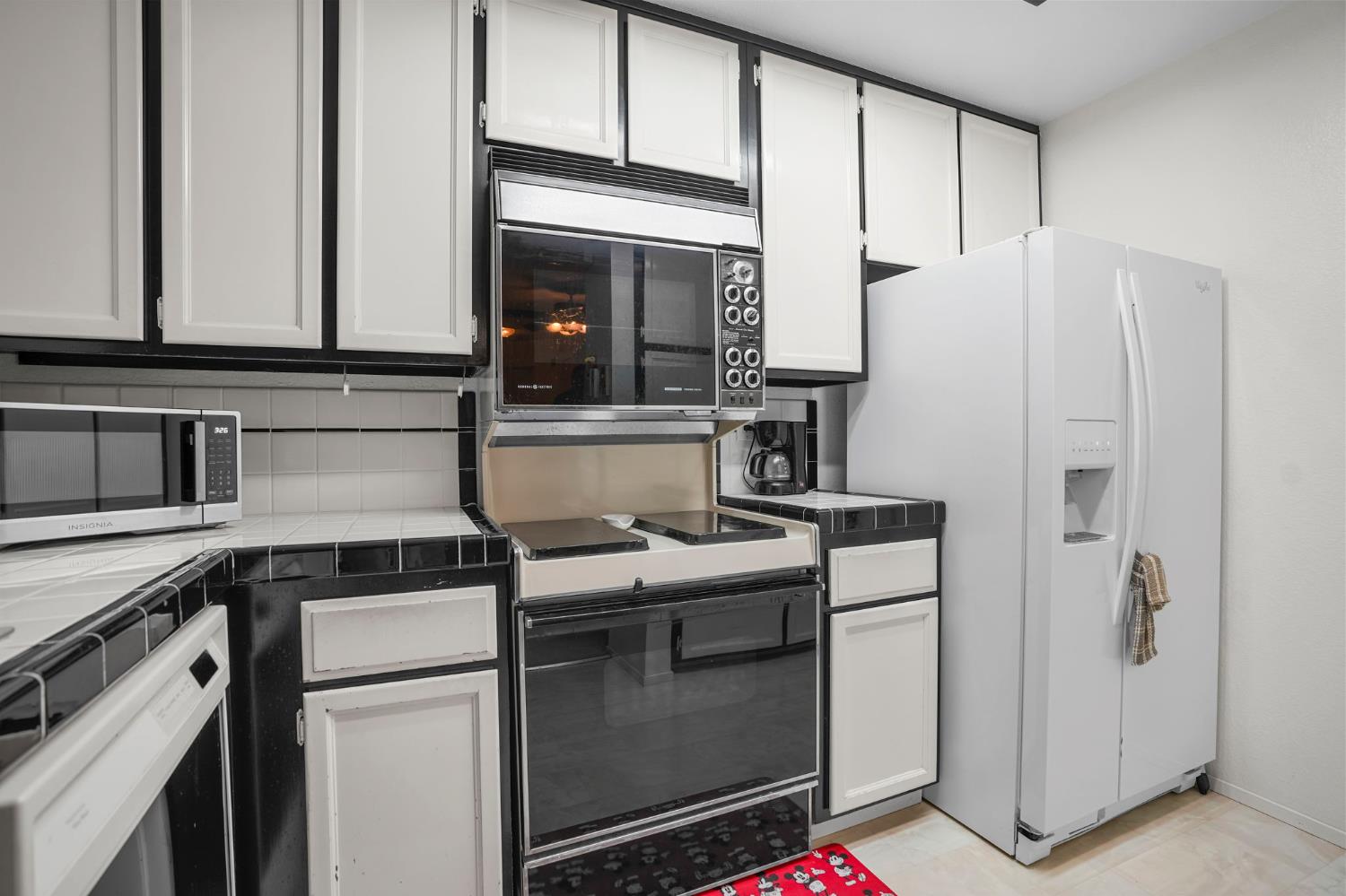 2336 La Terrace Circle