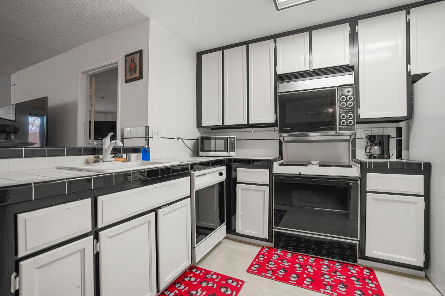 2336 La Terrace Circle