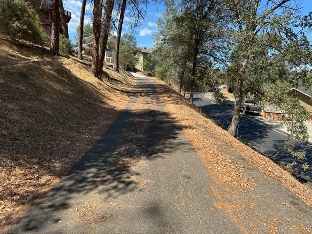 695 Foothill Road