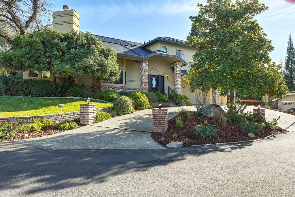 Photo of 6846 Terreno Drive, Rancho Murieta, CA 95683 (MLS # 226017902)