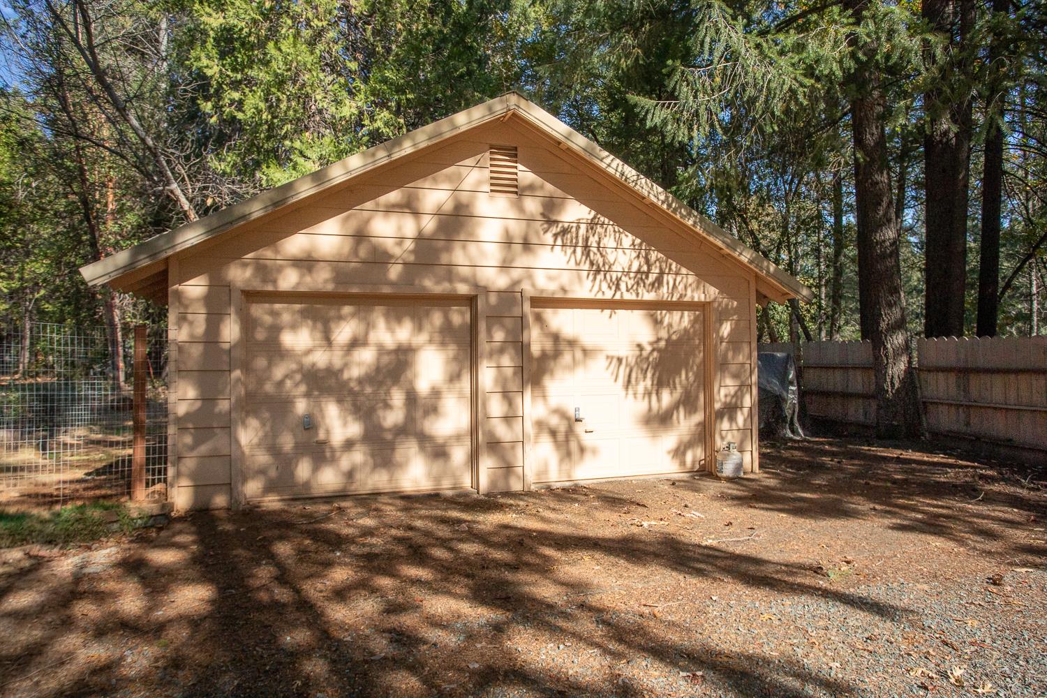 Brownsville, California 95919, United States, 2 Bedrooms Bedrooms, ,2 BathroomsBathrooms,Residential,Active,234161