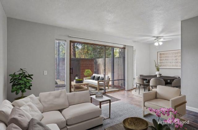 2201 Woodside Lane 10