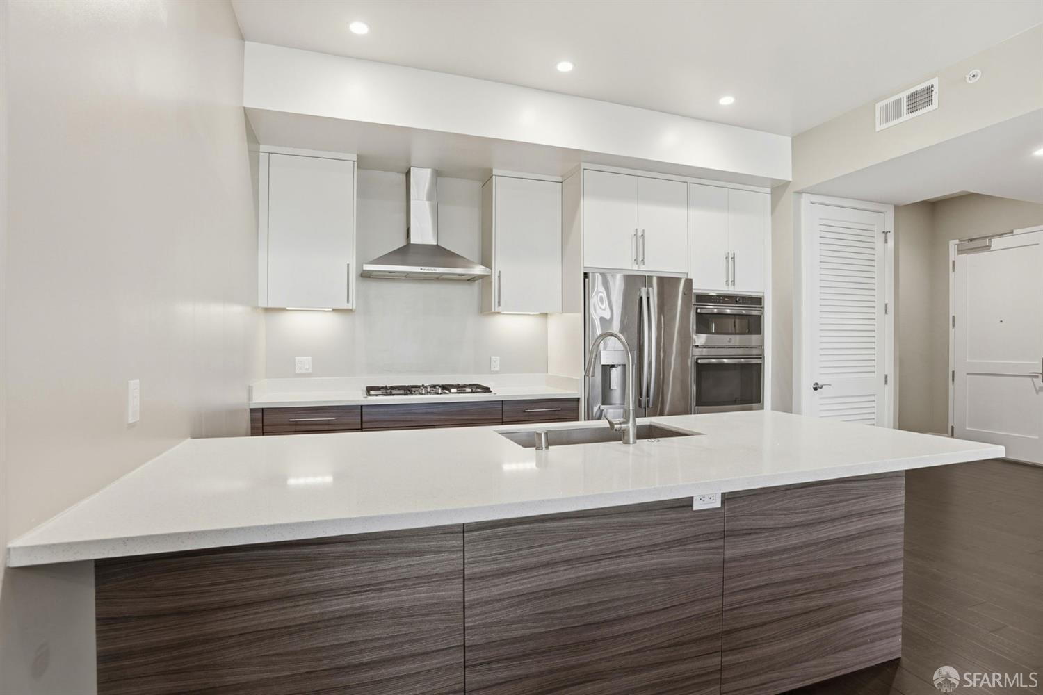 600 El Camino Real Road 302