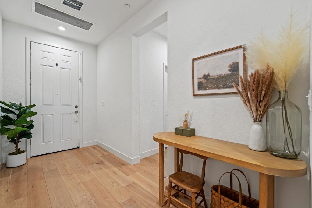 Photo of 805 Banpo Court, Lincoln, CA 95648 (MLS # 226007283)