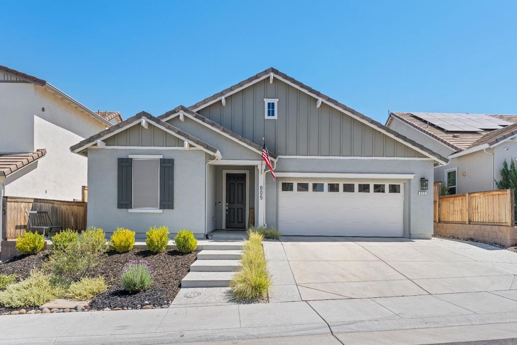 Photo of 805 Banpo Court, Lincoln, CA 95648 (MLS # 226007283)
