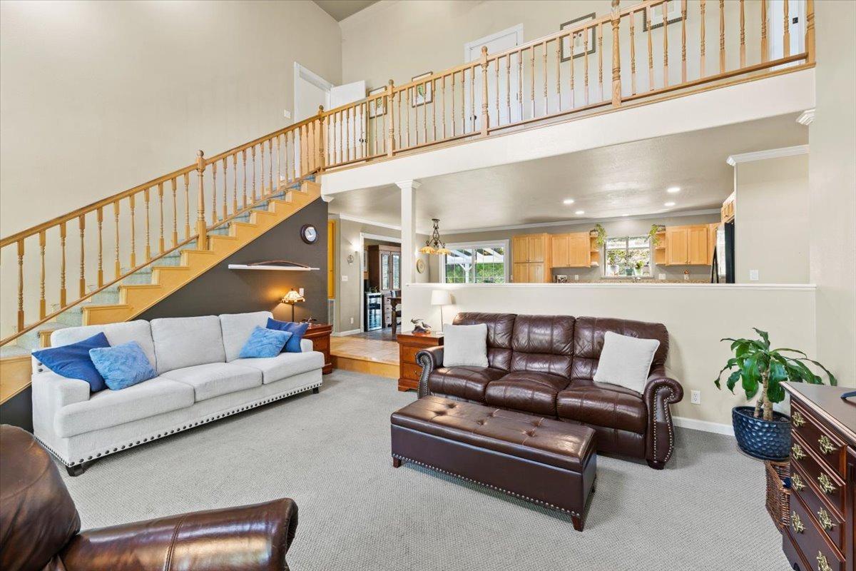 2000 Oak Knoll Court