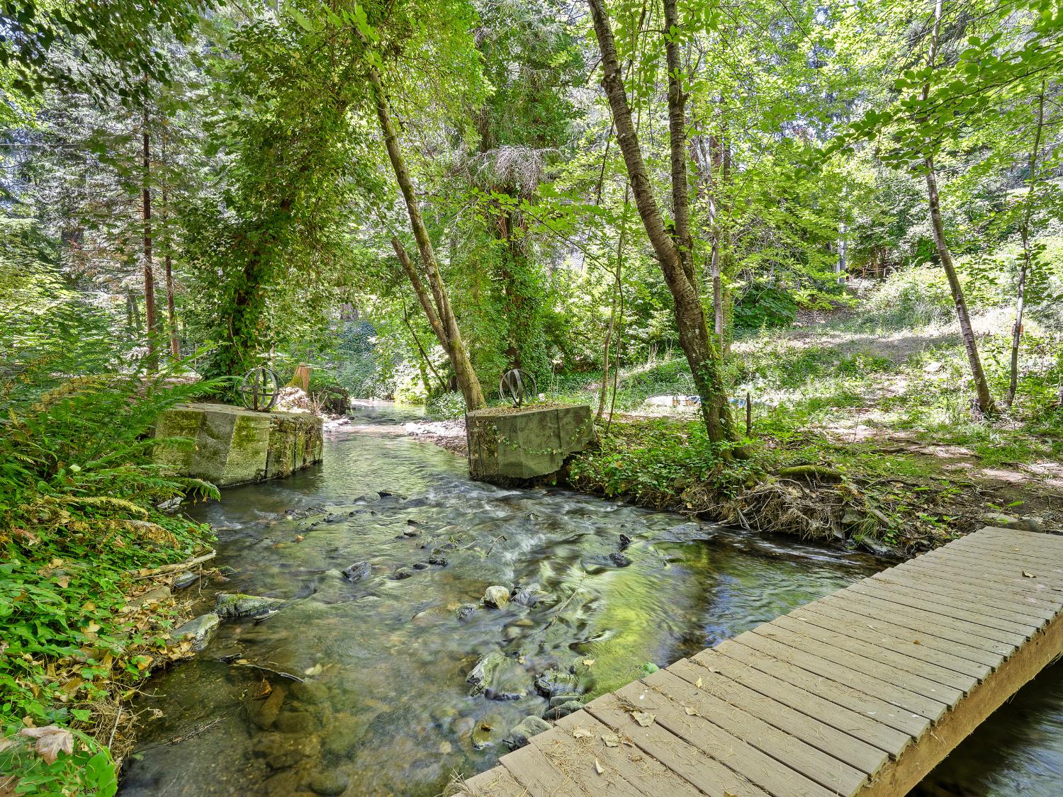 5011 Clear Creek Road