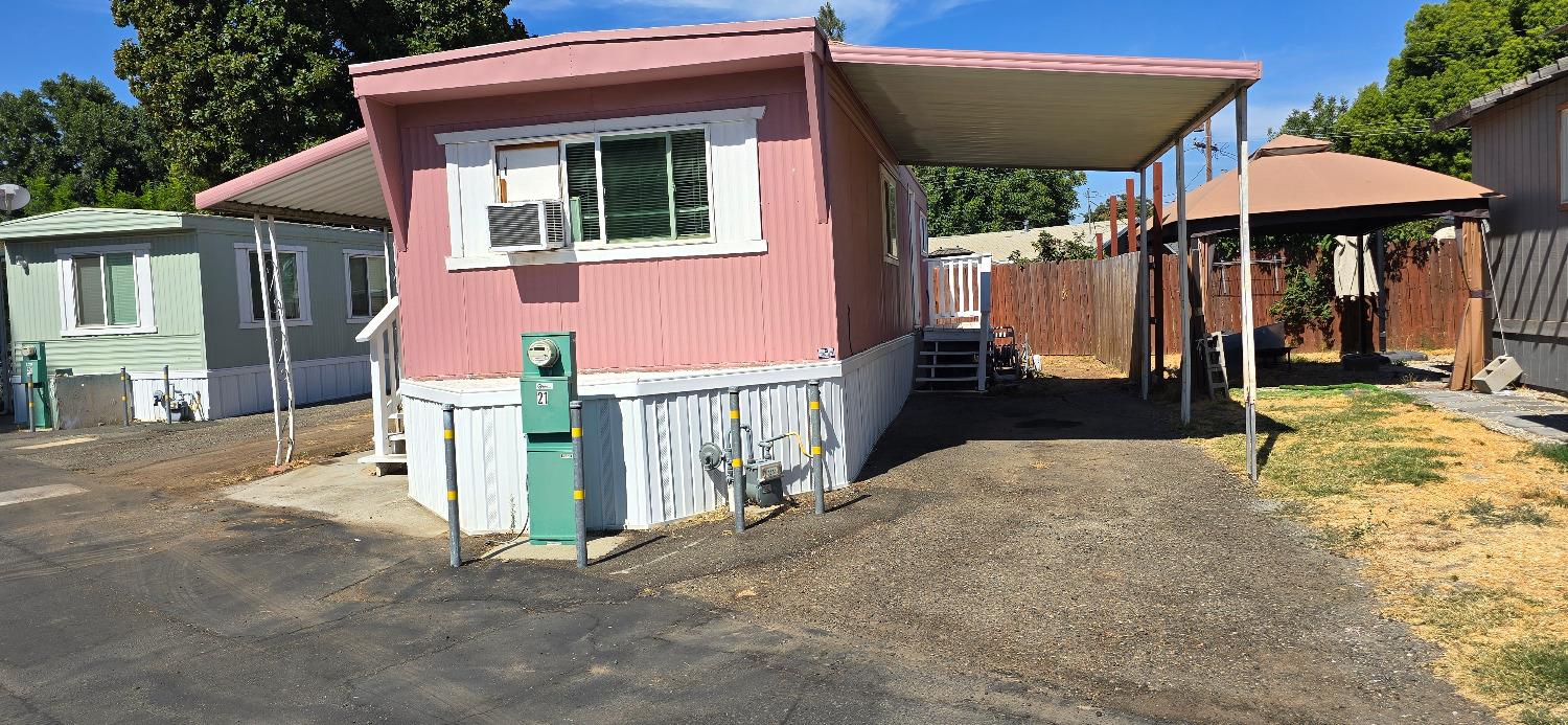 1523 N Beale Road 21