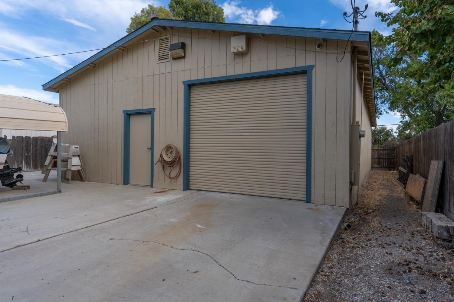 Los Banos, California 93635, United States, 2 Bedrooms Bedrooms, ,1 BathroomBathrooms,Residential,Active,202740