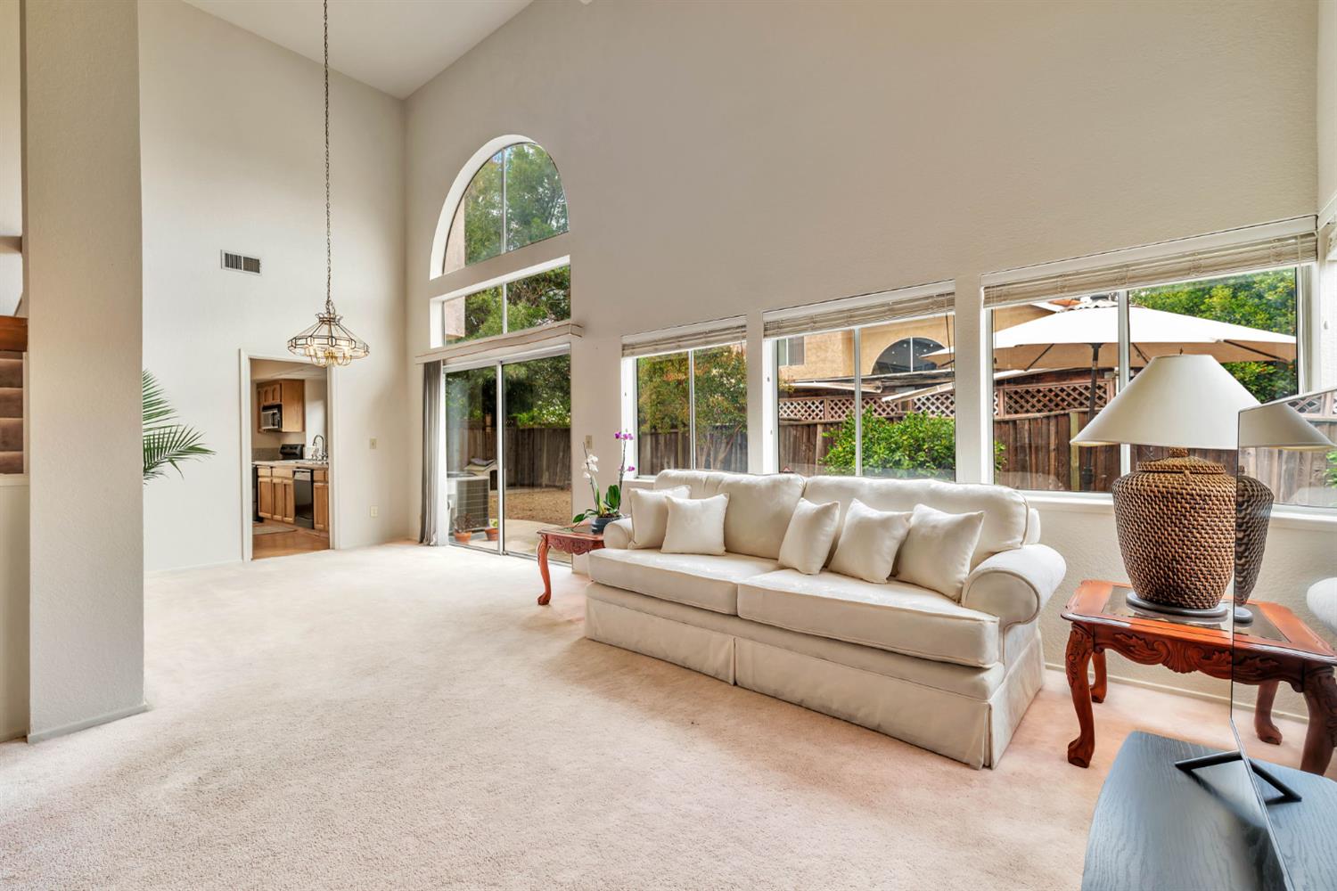 1827 Paradise Valley Court