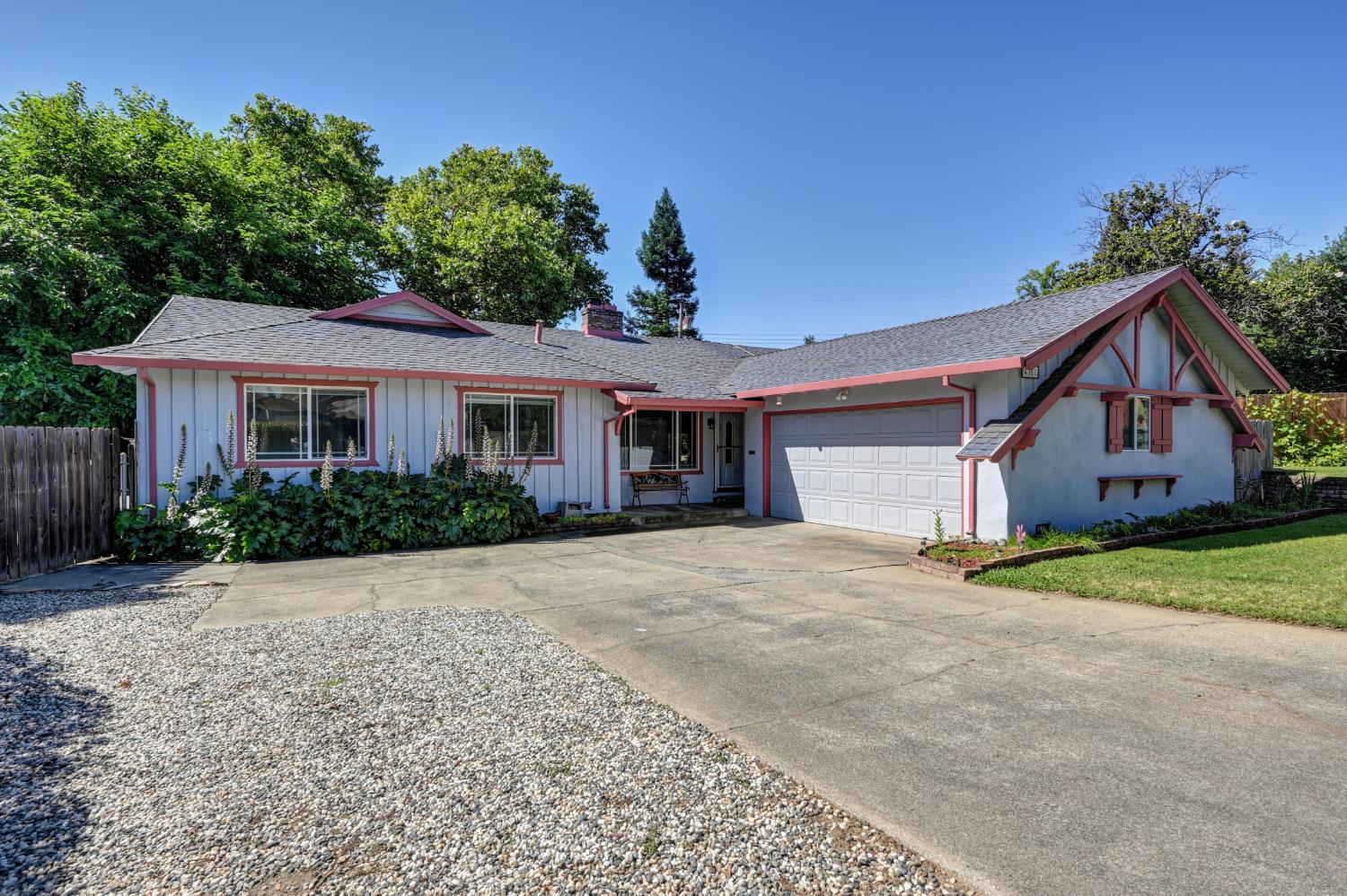 4301 Alsace Court