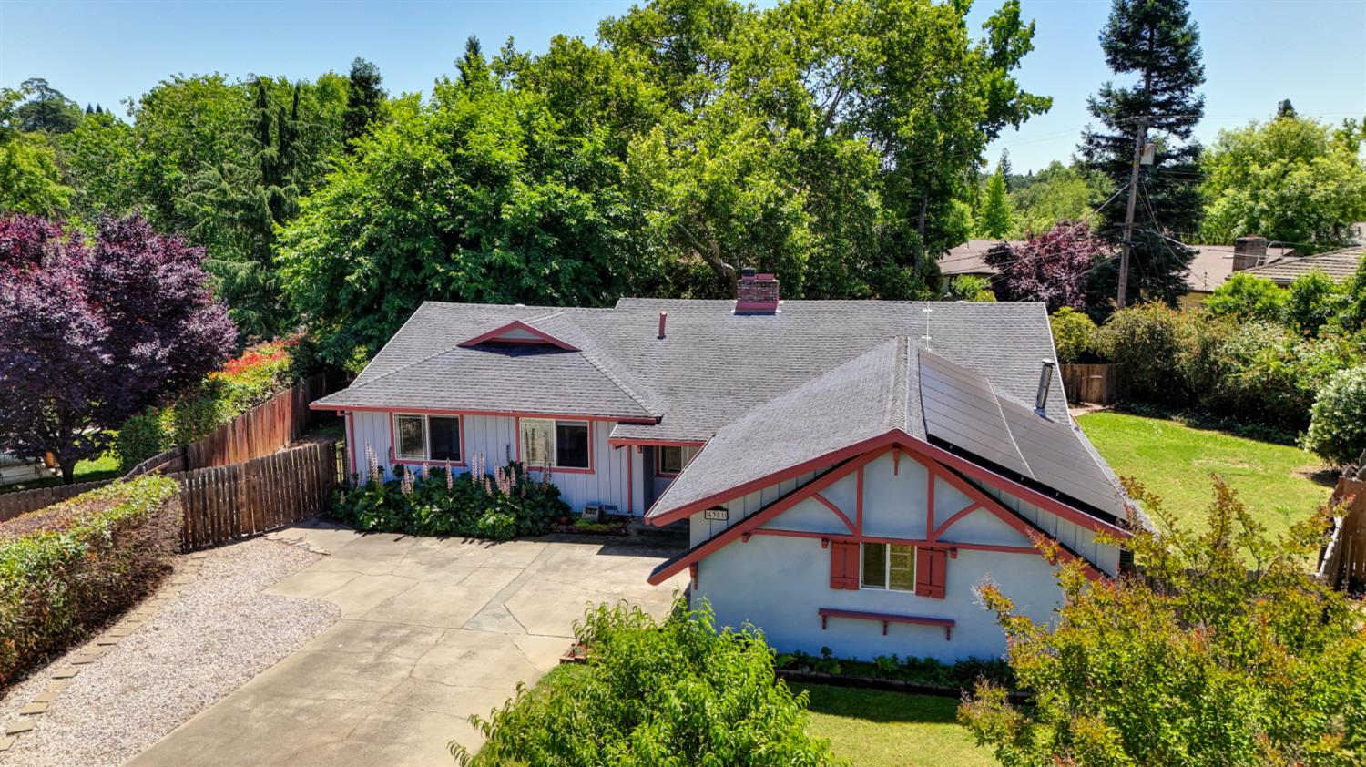 4301 Alsace Court