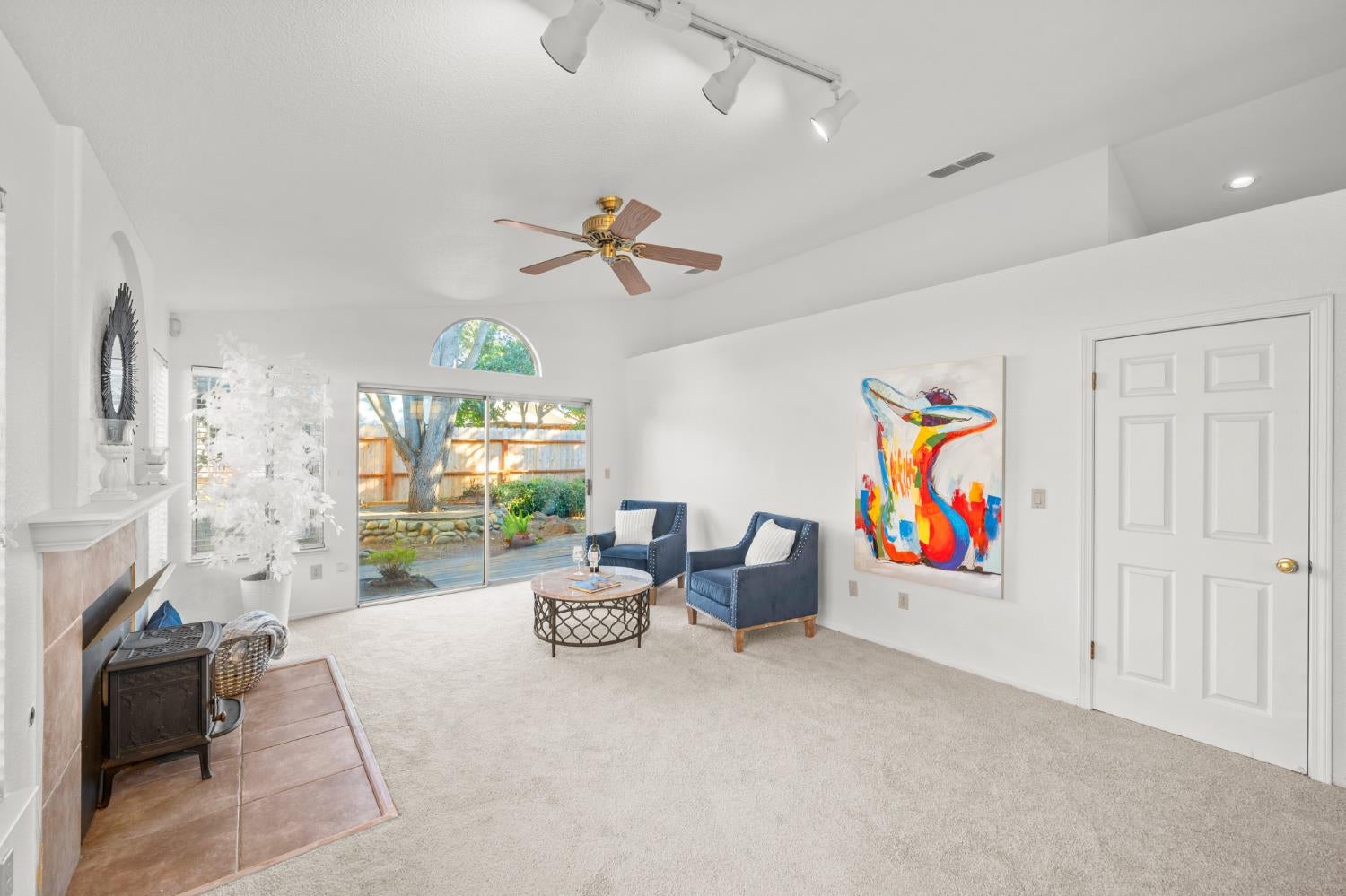 6407 Shasta Creek Way