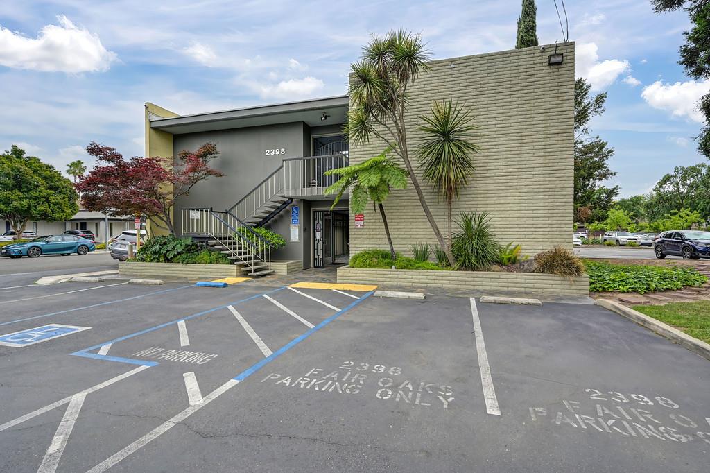 2398 Fair Oaks Boulevard