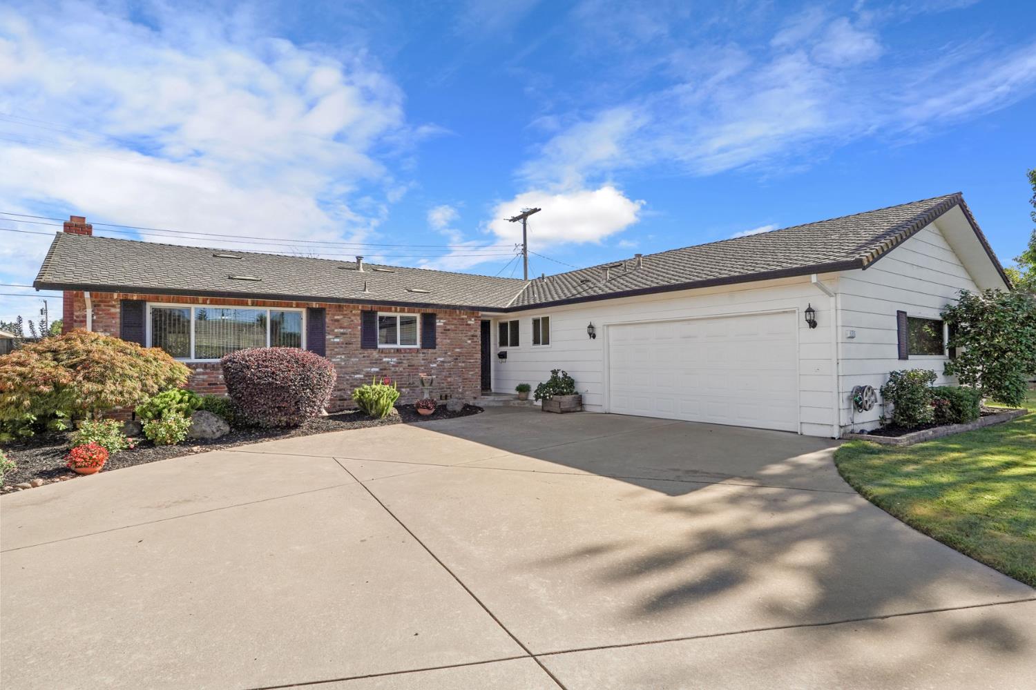 826 Maplewood