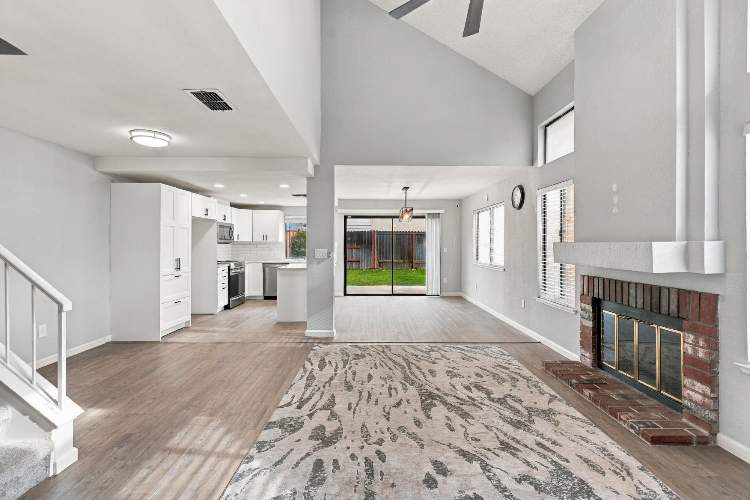 2419 Seamist Drive