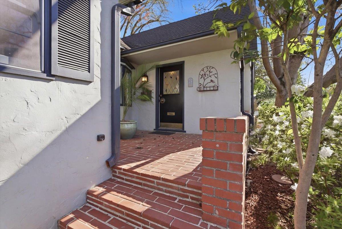 2769 Harkness Street