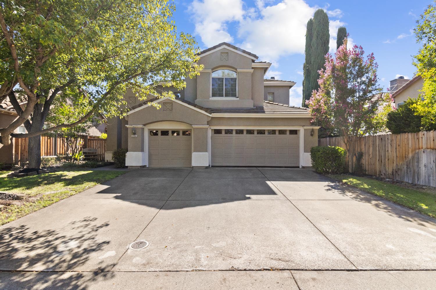 3204 Camelot Drive
