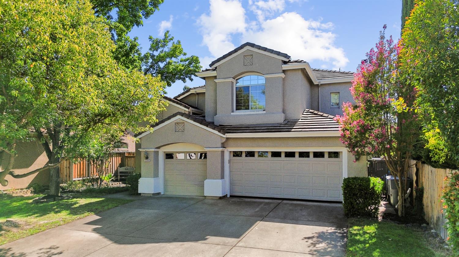 3204 Camelot Drive