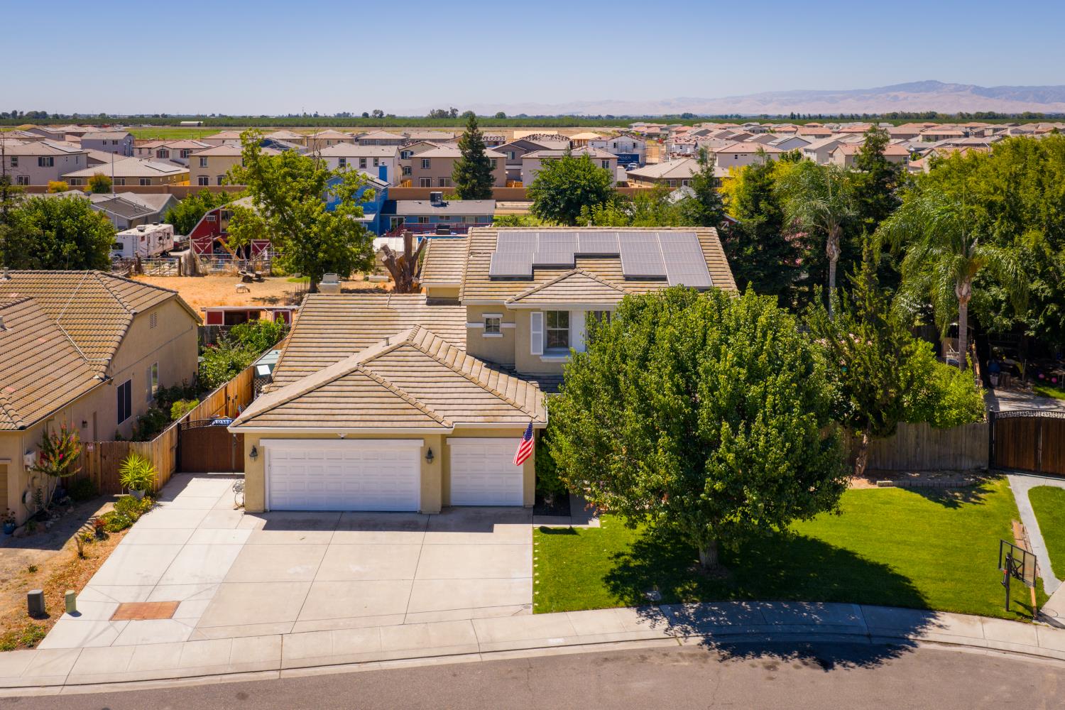 2492 gibralter Drive