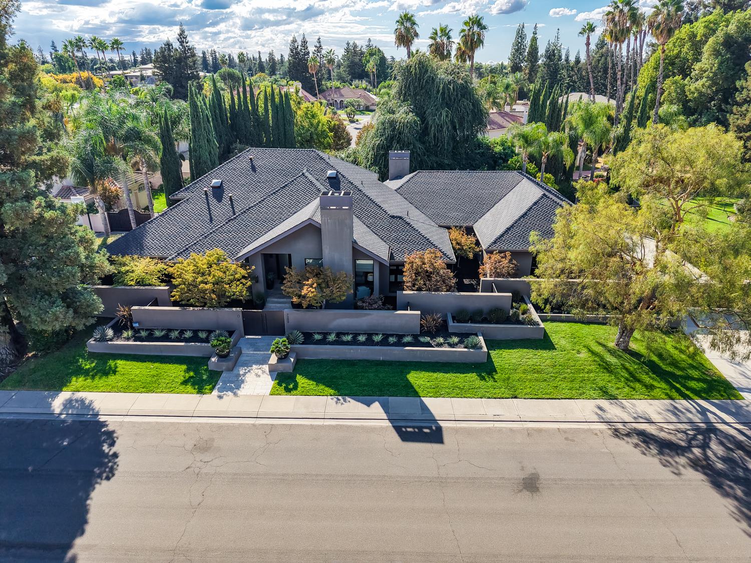 7209 Spy Glass Drive