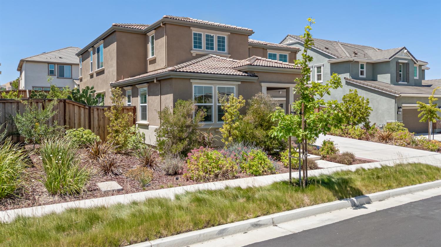 6707 Verbena Street