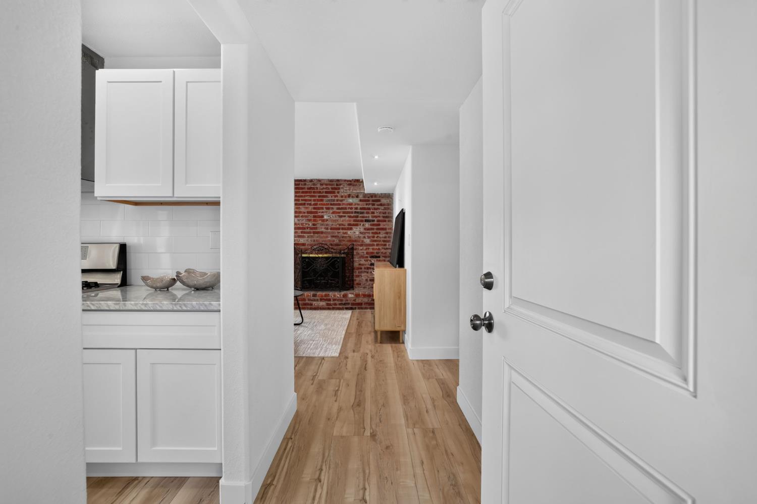 5851 Shenandoah Drive