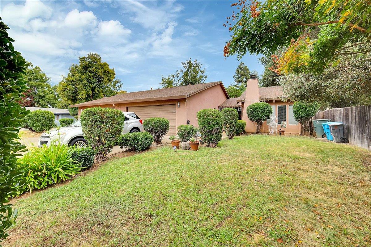 1136 Forestwood Drive