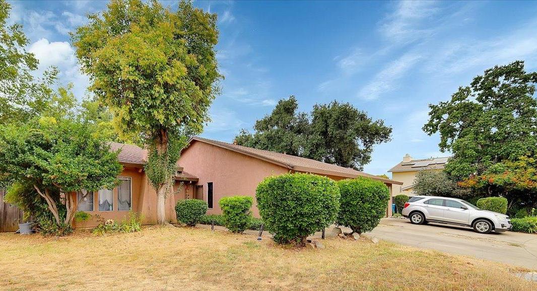 1136 Forestwood Drive