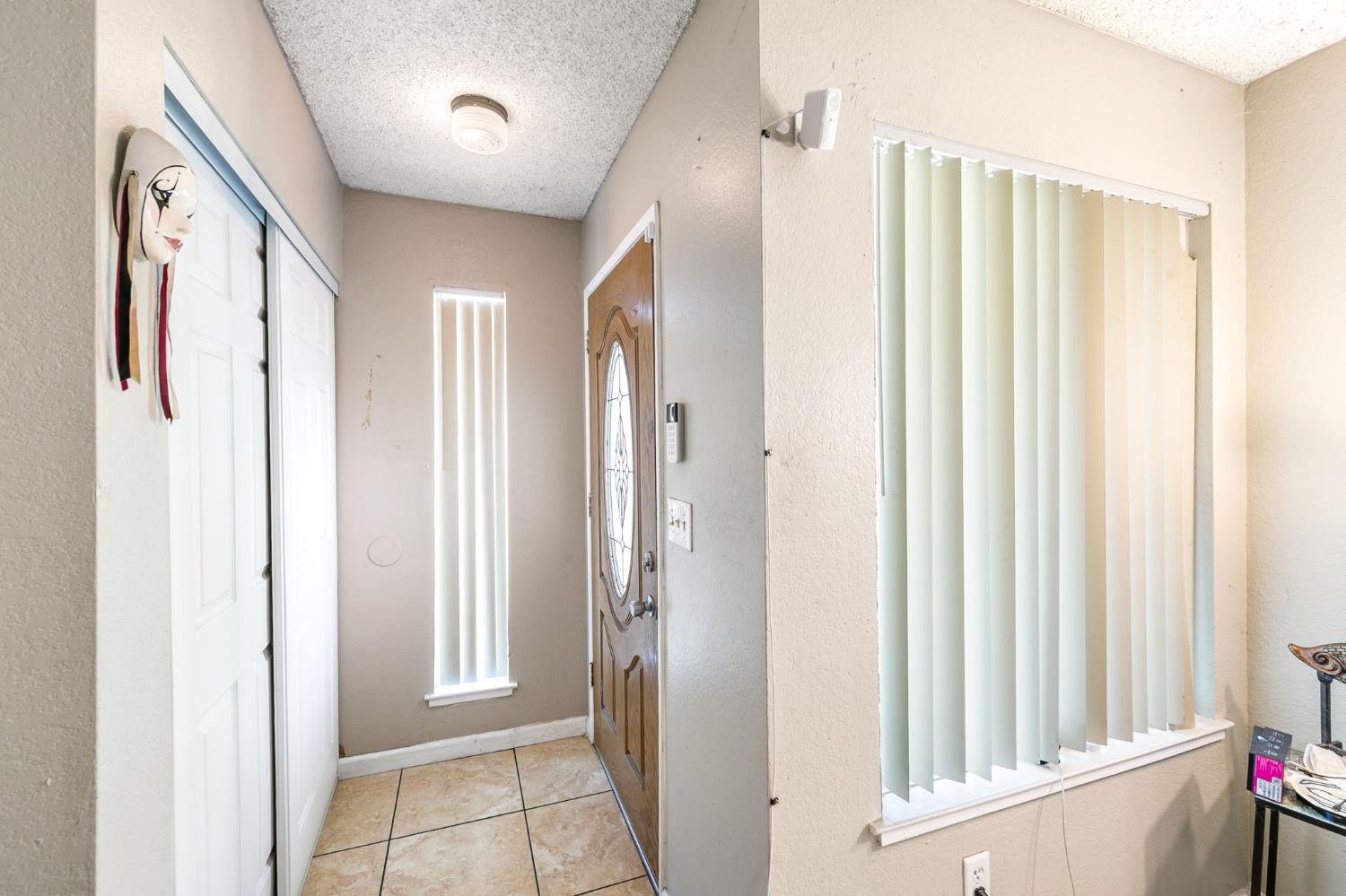3113 Laurelhurst Drive