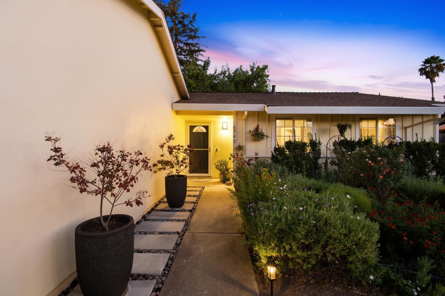 5742 Lorella Way