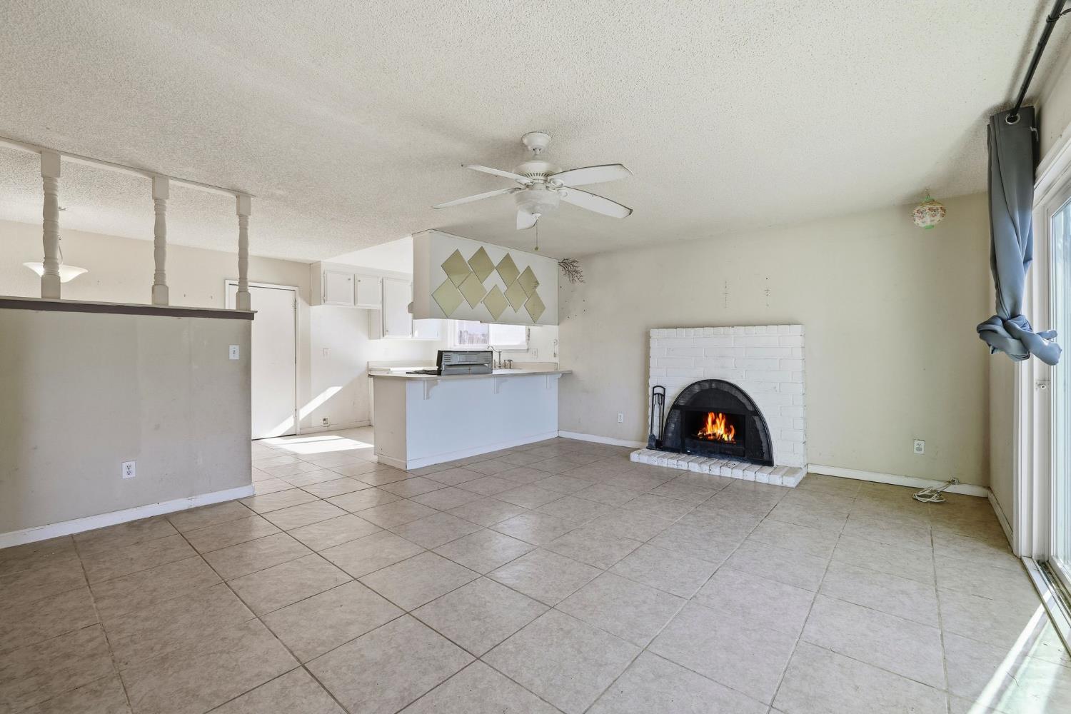 2936 Calle Del Sol Way