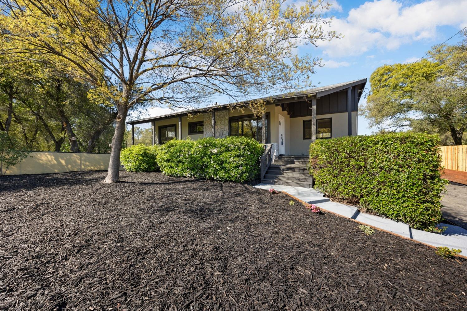 6085 Cavitt Stallman Road