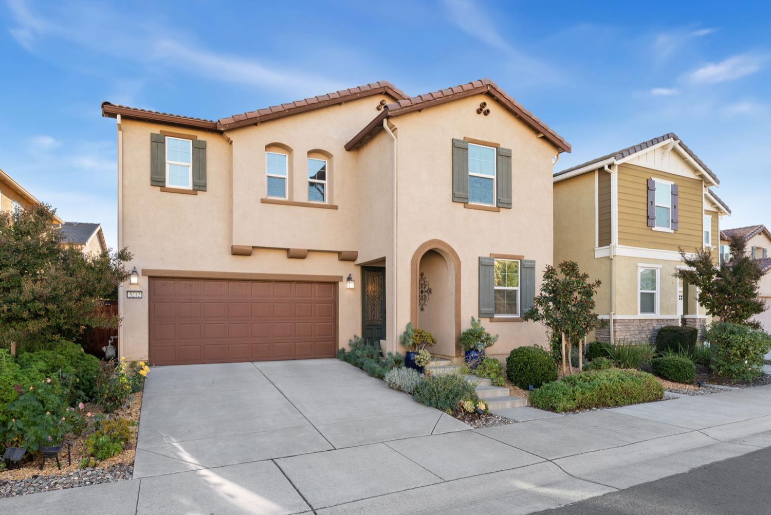 5212 Glimmer Way