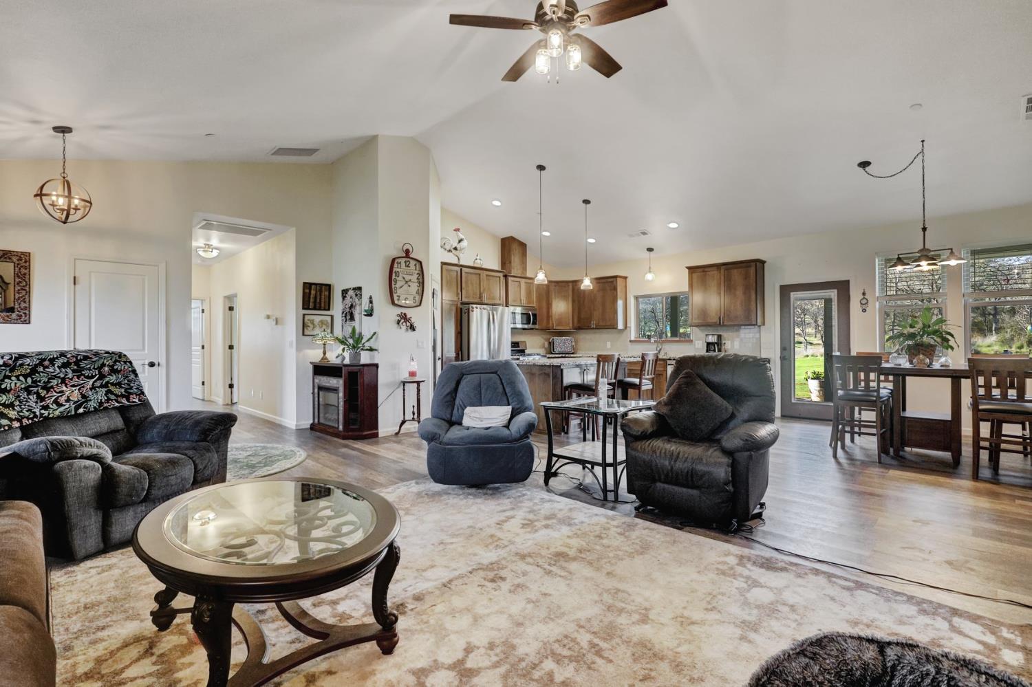 6718 Cross Star Trail