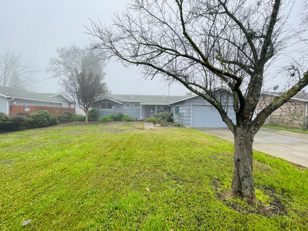 Photo of 1170 Galaxy Drive, Yuba City, CA 95991 (MLS # 226007418)